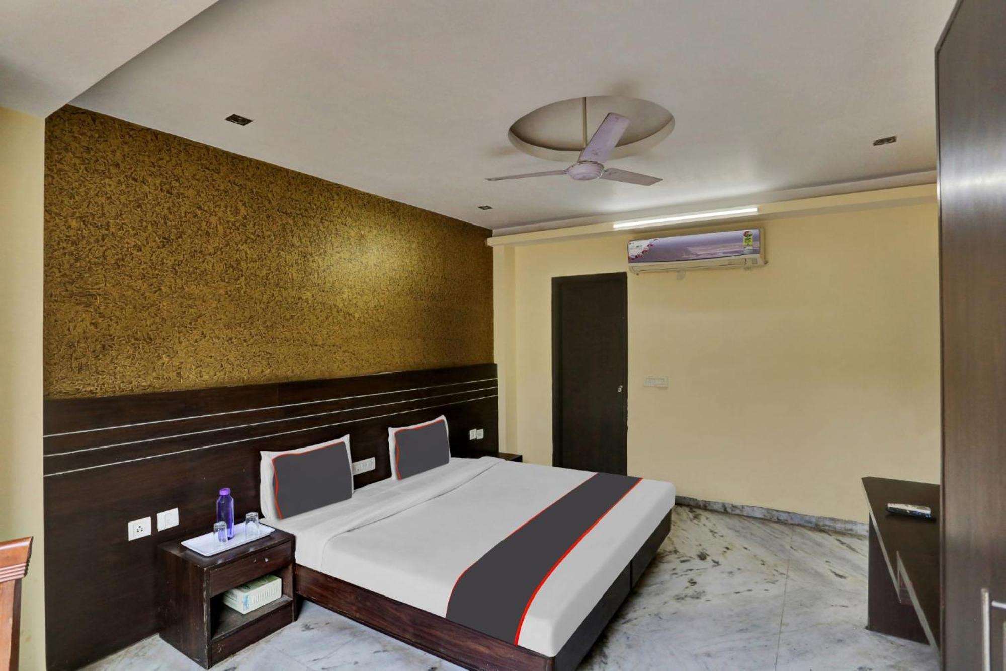 Hotel Platinum Sqs Key Gurgaon Bagian luar foto